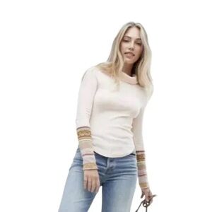 Free People sweater size Medium (small)